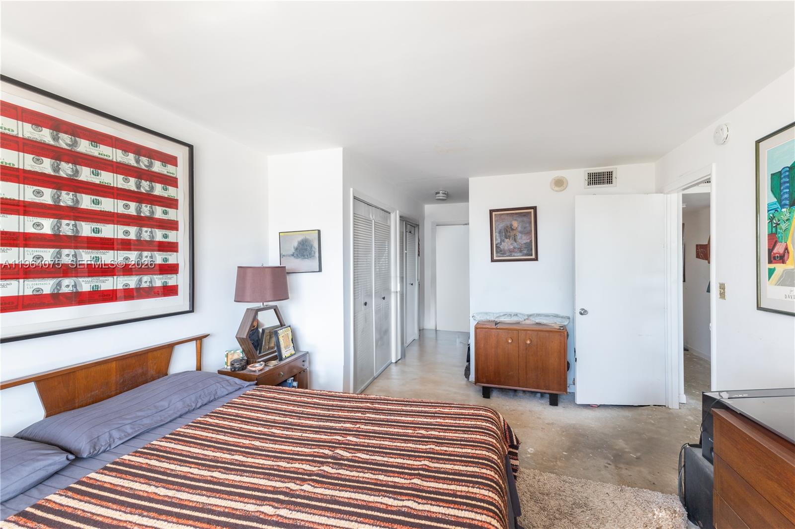 JAMES CENTRAL TOWERS COND - Residential