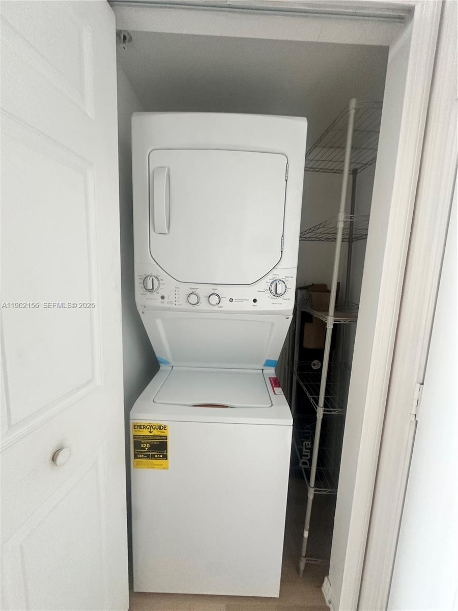 CORAL POINTE CONDO - Residential Lease