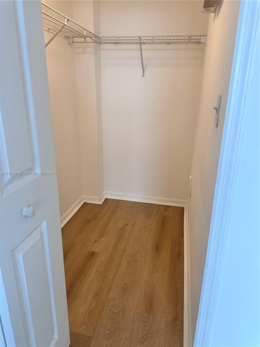 CORAL POINTE CONDO - Residential Lease