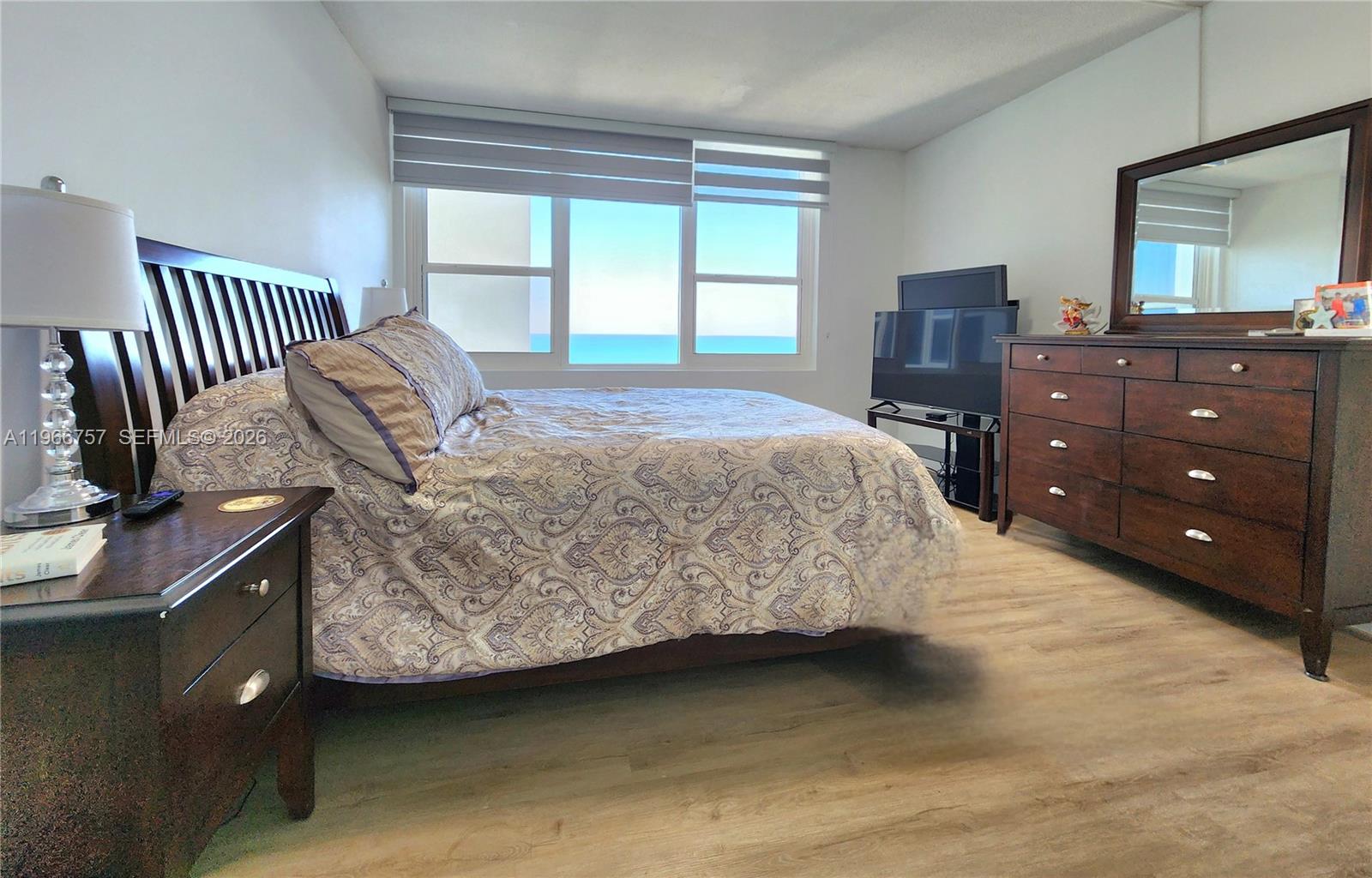 ALEXANDER TOWERS CONDO - Residential Lease