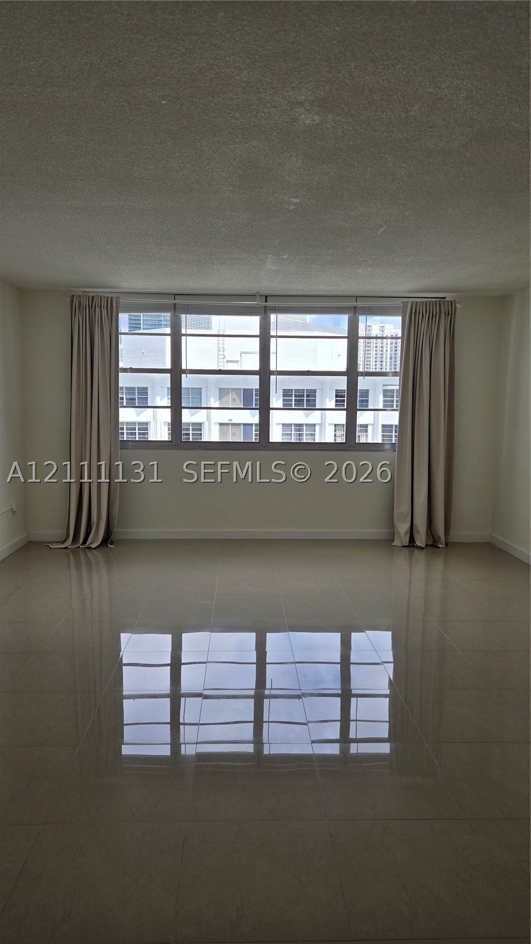 999 Brickell Bay Dr 2006