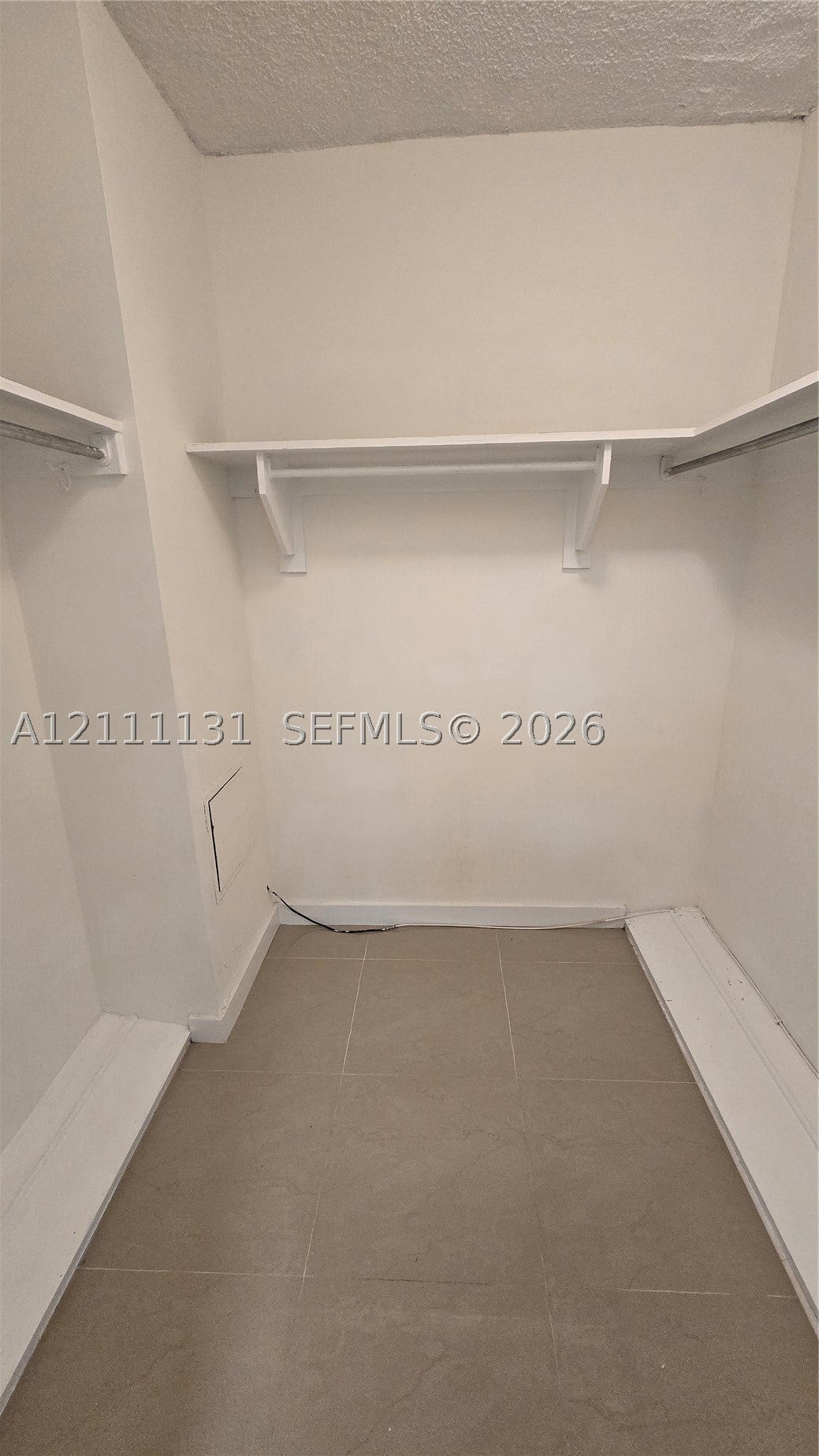 999 Brickell Bay Dr 2006