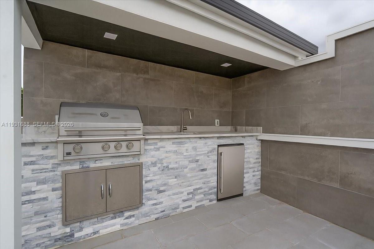 Park Shore - Residential