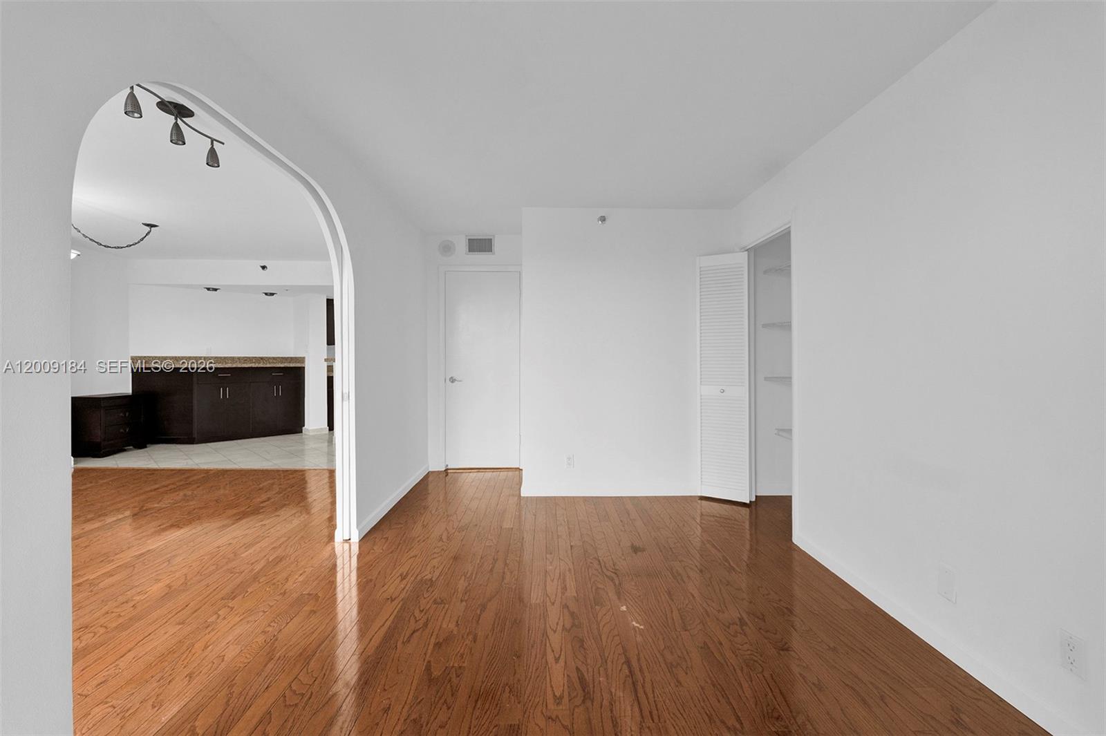 ANCHOR BAY CLUB CONDO - Residential