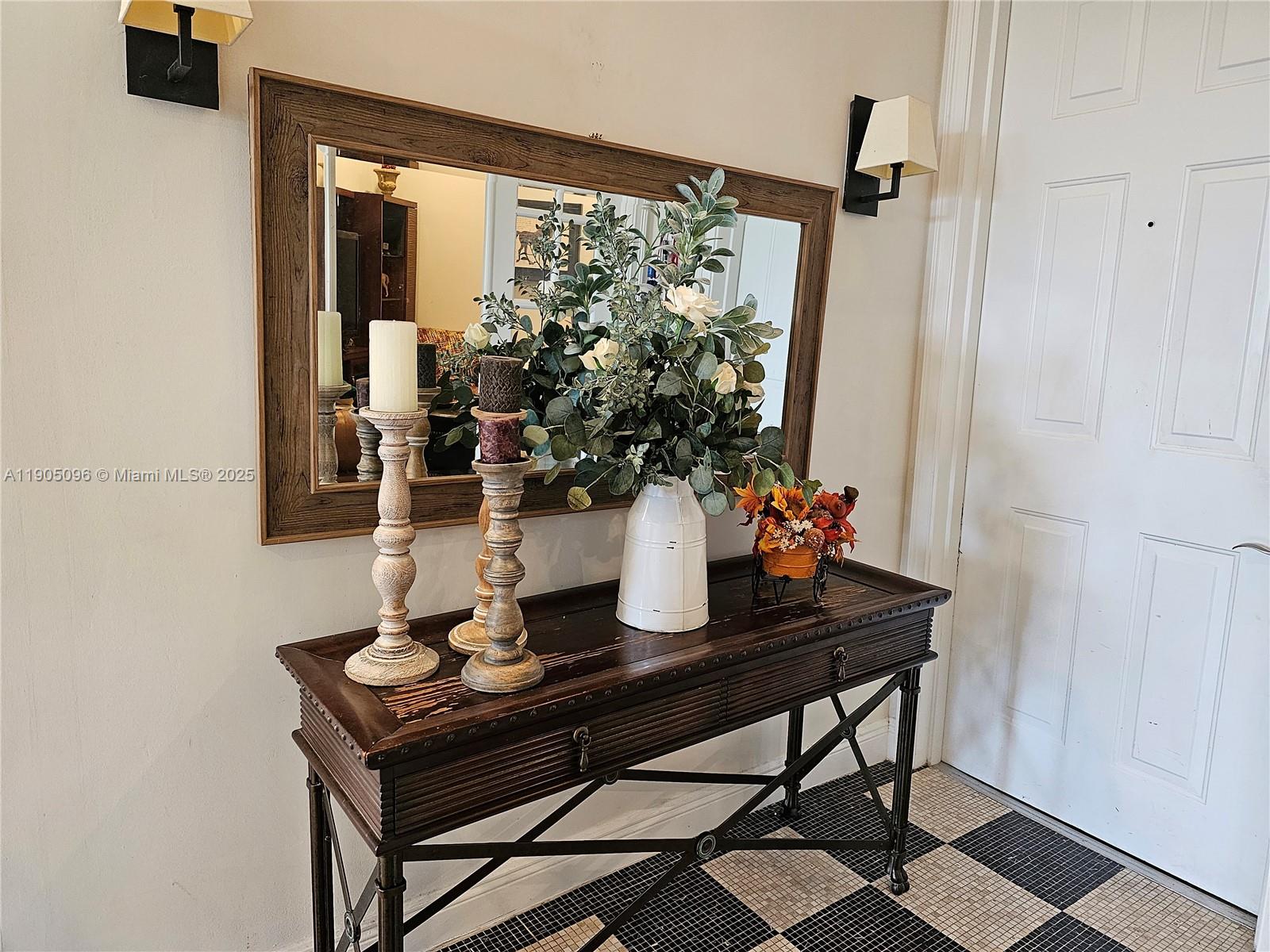 VILLA FLORA CONDO - Residential Lease