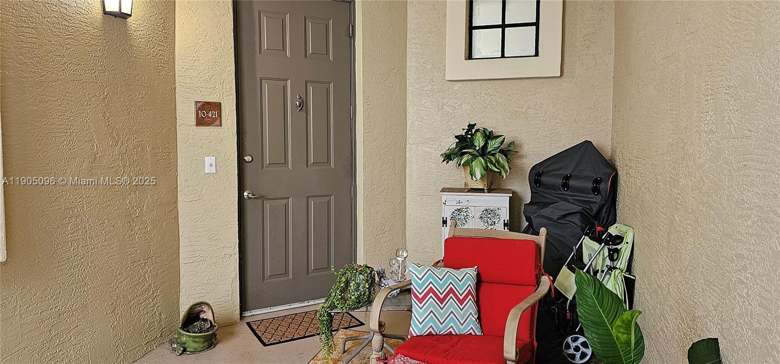 VILLA FLORA CONDO - Residential Lease