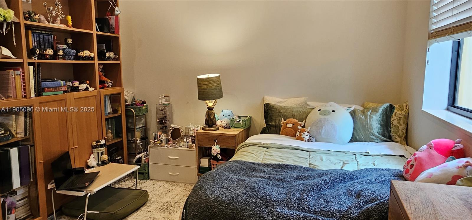 VILLA FLORA CONDO - Residential Lease