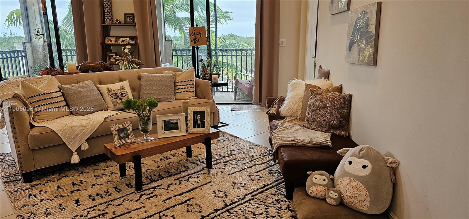 VILLA FLORA CONDO - Residential Lease