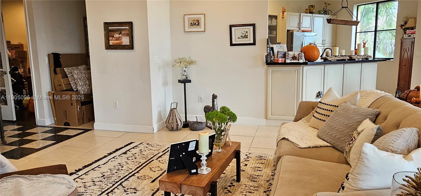 VILLA FLORA CONDO - Residential Lease