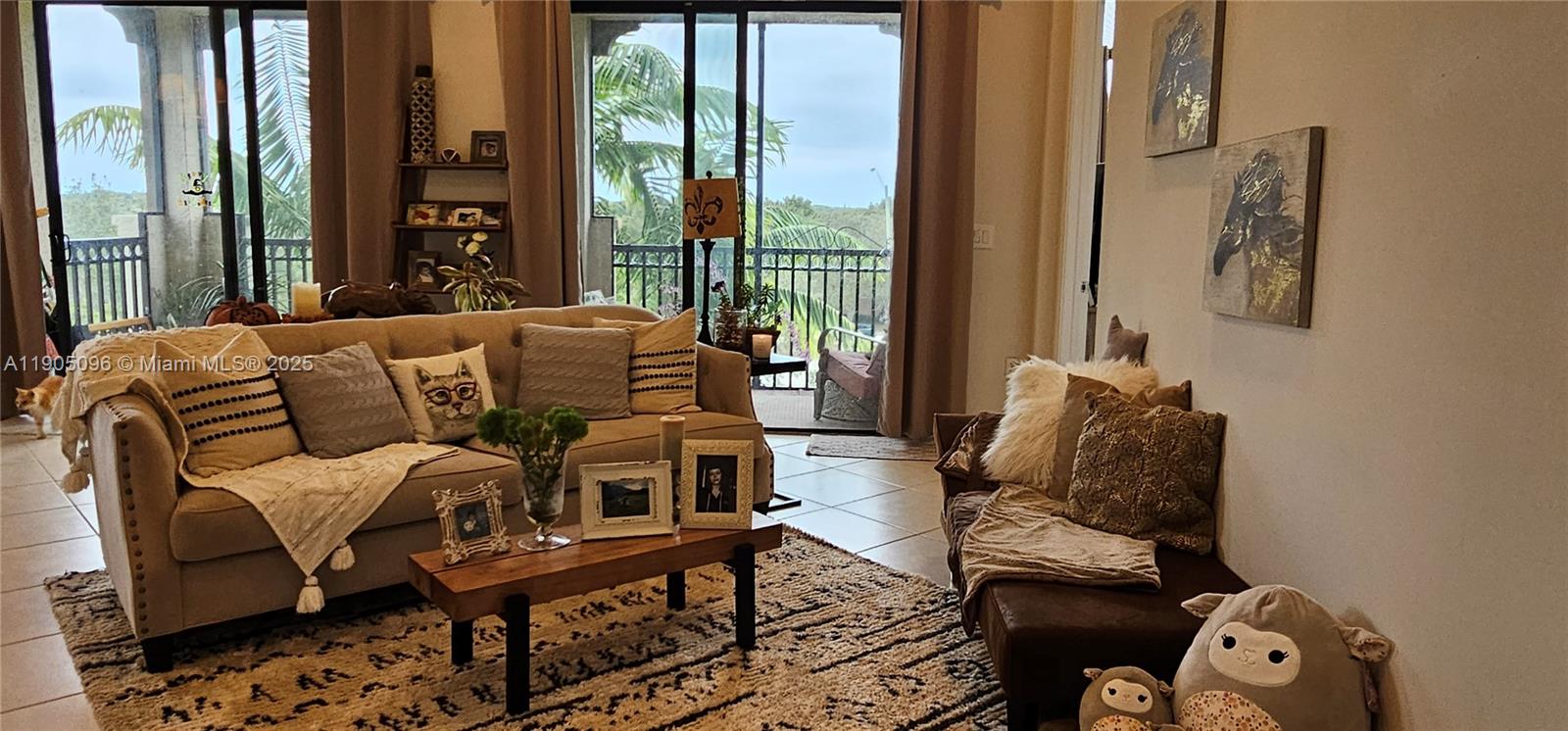 VILLA FLORA CONDO - Residential Lease