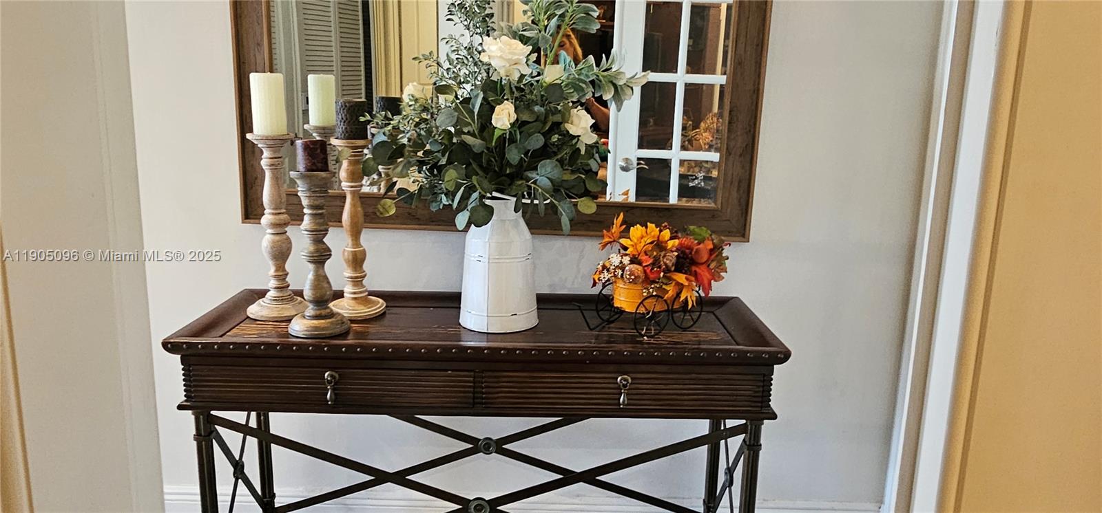 VILLA FLORA CONDO - Residential Lease