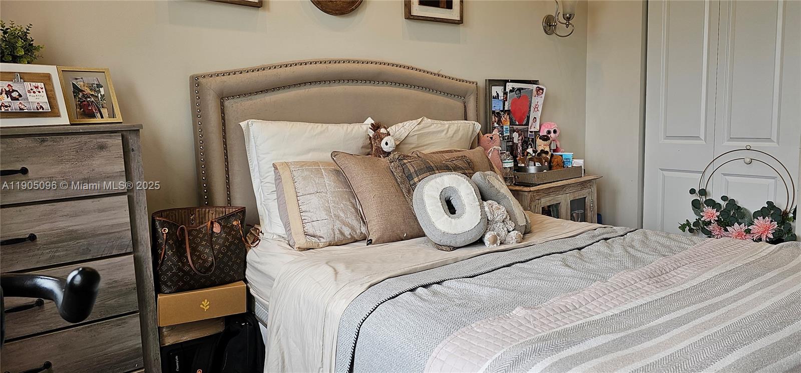 VILLA FLORA CONDO - Residential Lease