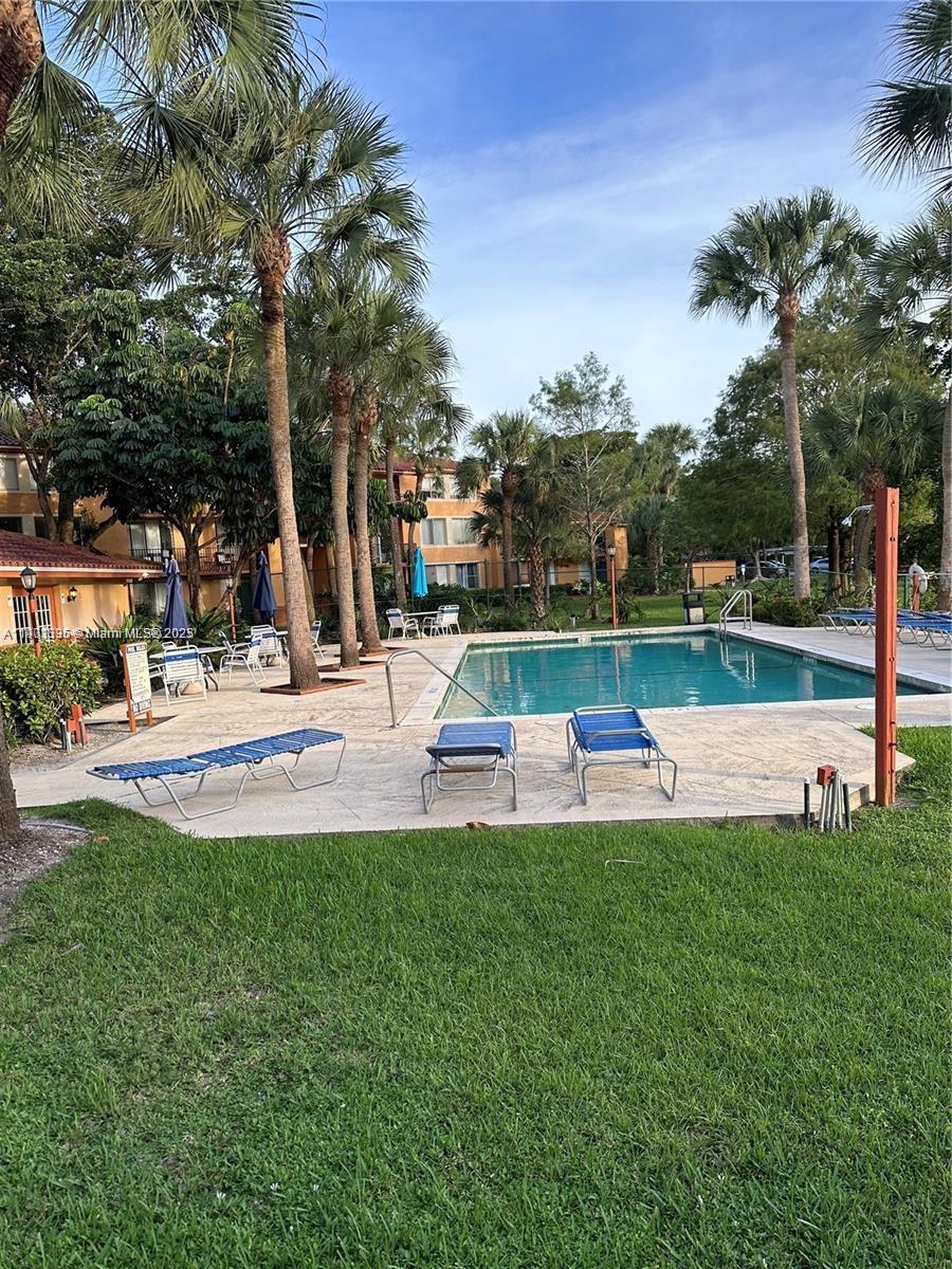 LAKES OF JACARANDA CONDO - Residential