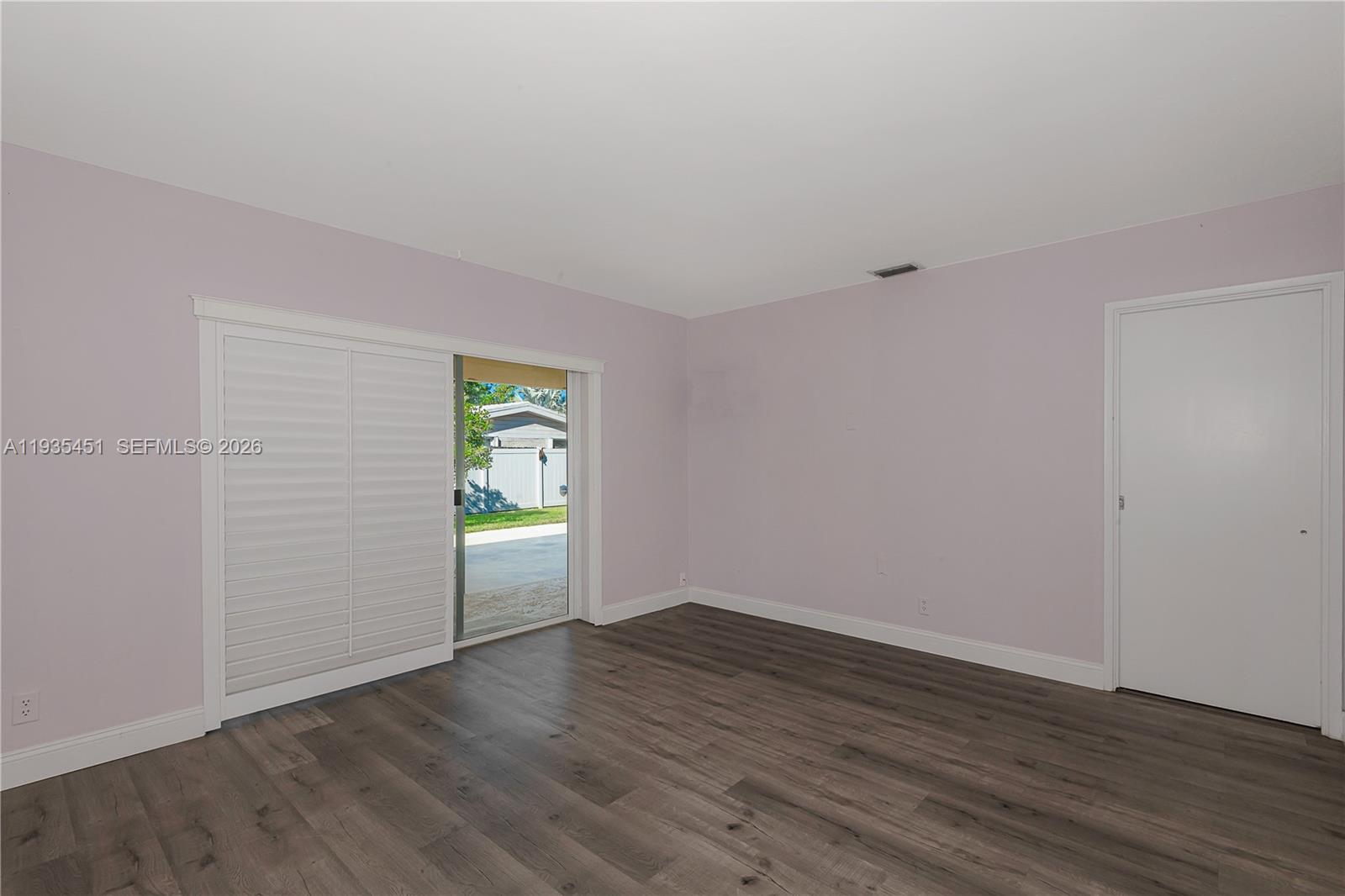 CORAL PARK - Residential