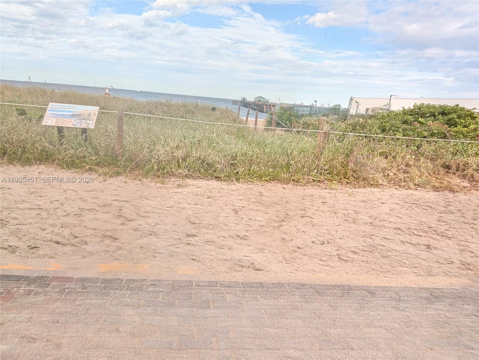 CORAL PARK - Residential