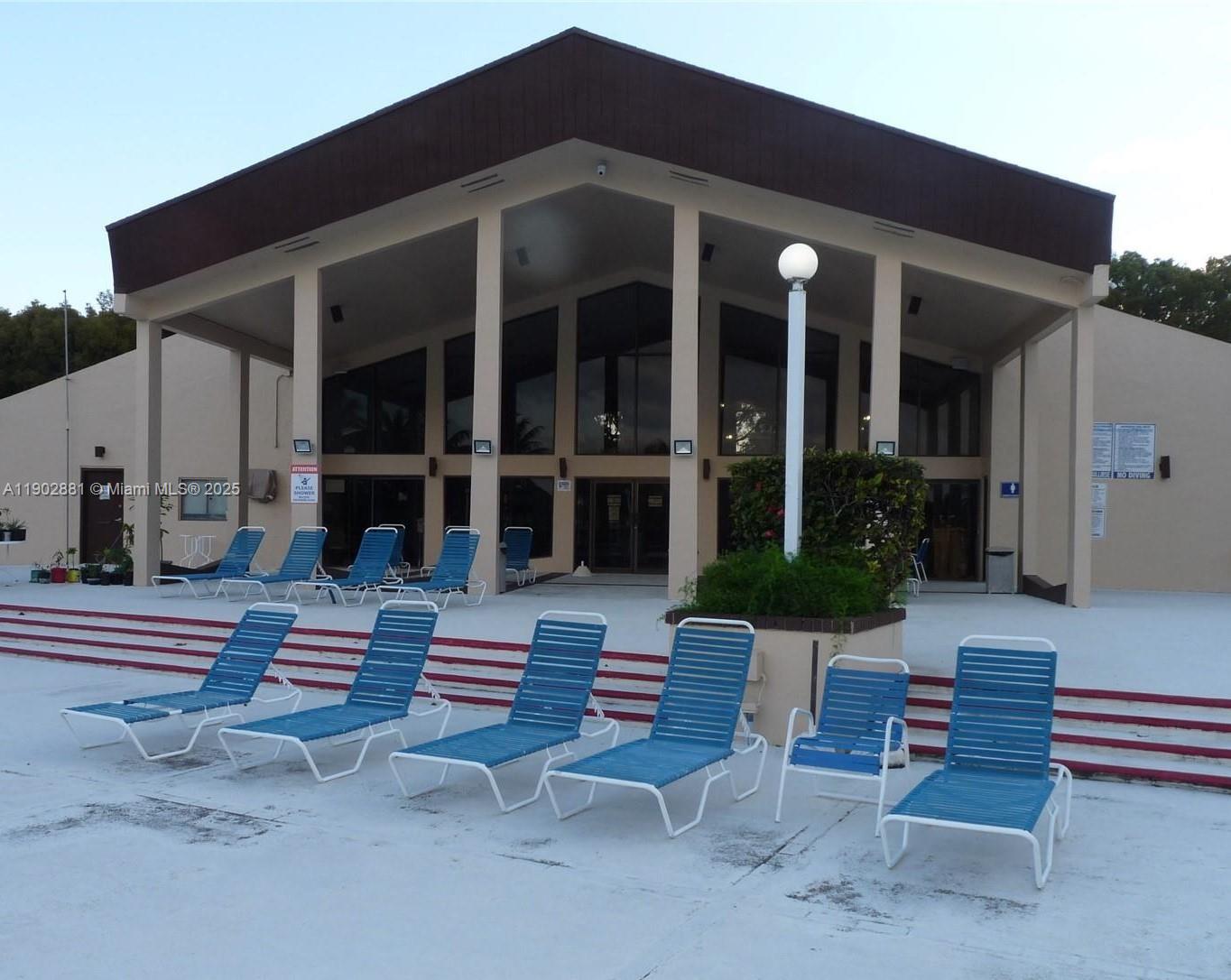 PROMENADE AT KENDALE LAKE - Residential