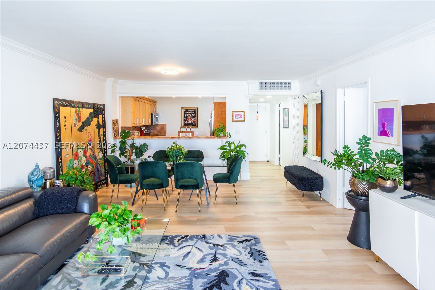 5701 Collins Ave 605