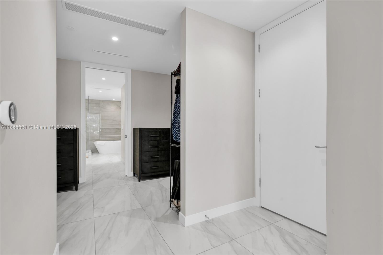 ALINA 220 BOCA RATON COND - Residential