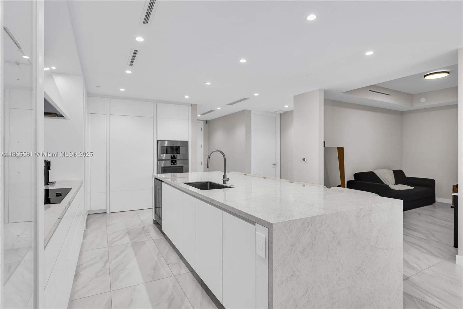 ALINA 220 BOCA RATON COND - Residential