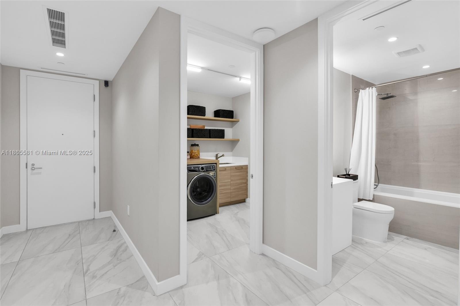 ALINA 220 BOCA RATON COND - Residential