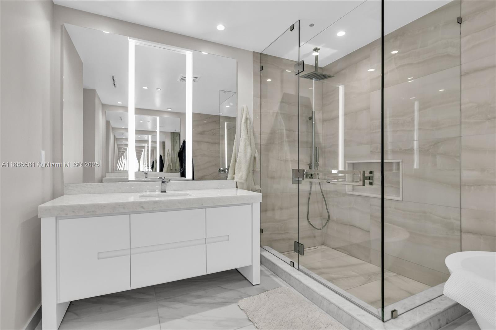 ALINA 220 BOCA RATON COND - Residential
