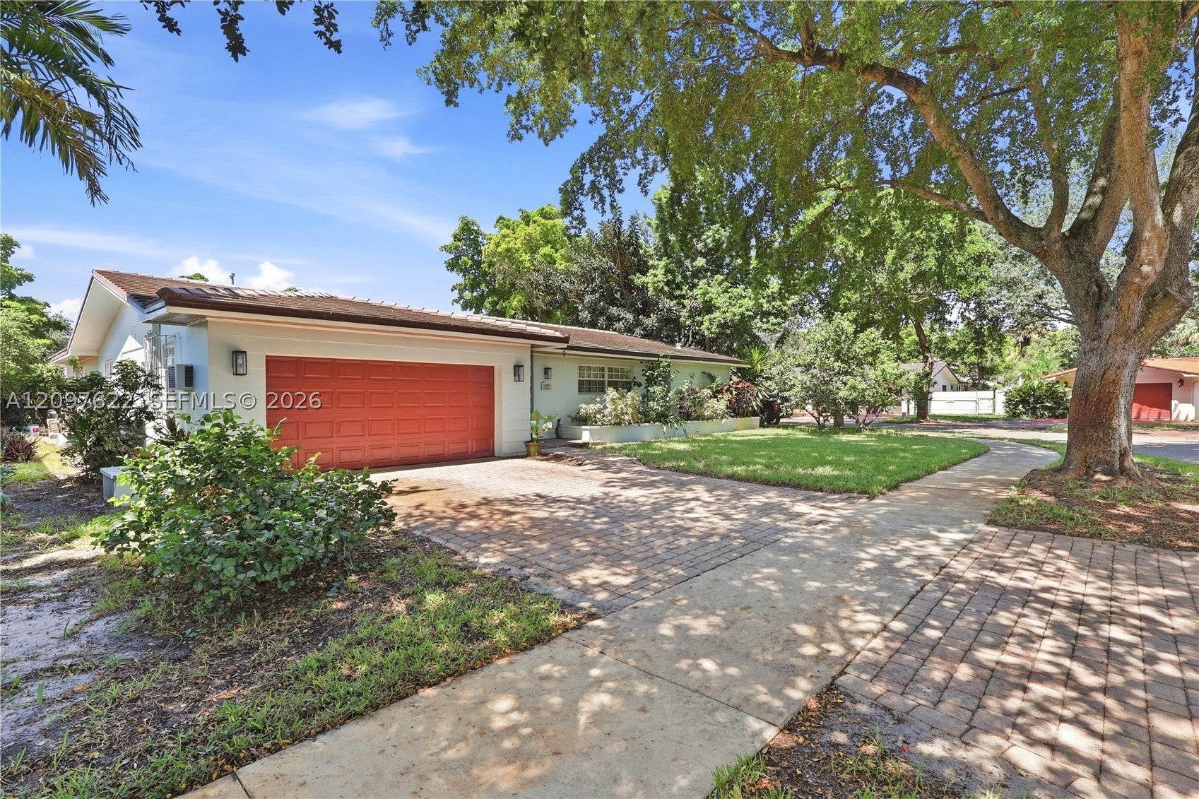 16500 E Stonehaven Rd, Miami Lakes, FL, 33014/$925,000 1 16500 E Stonehaven Rd
