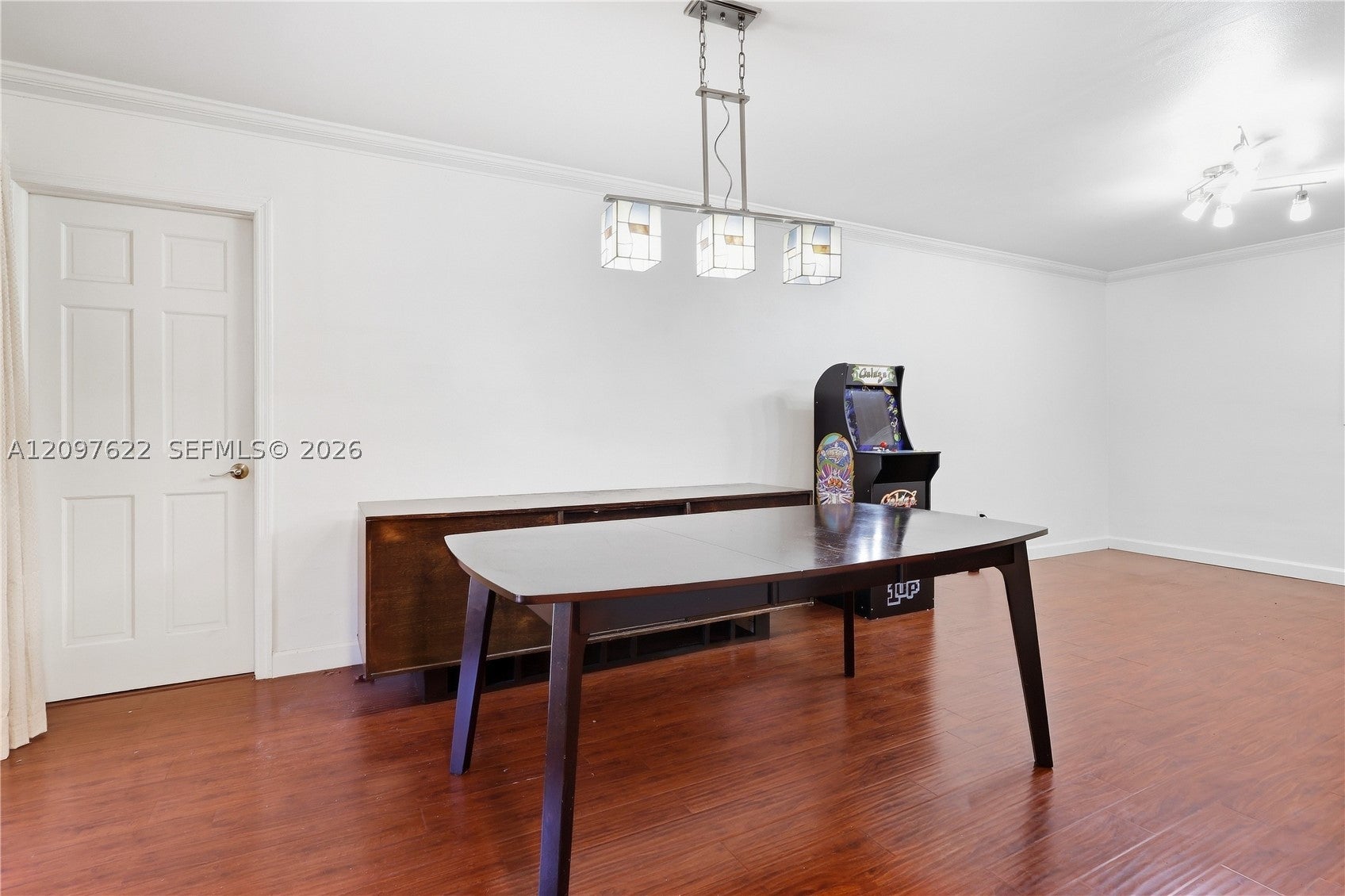 16500 E Stonehaven Rd, Miami Lakes, FL, 33014/$925,000 4 16500 E Stonehaven Rd