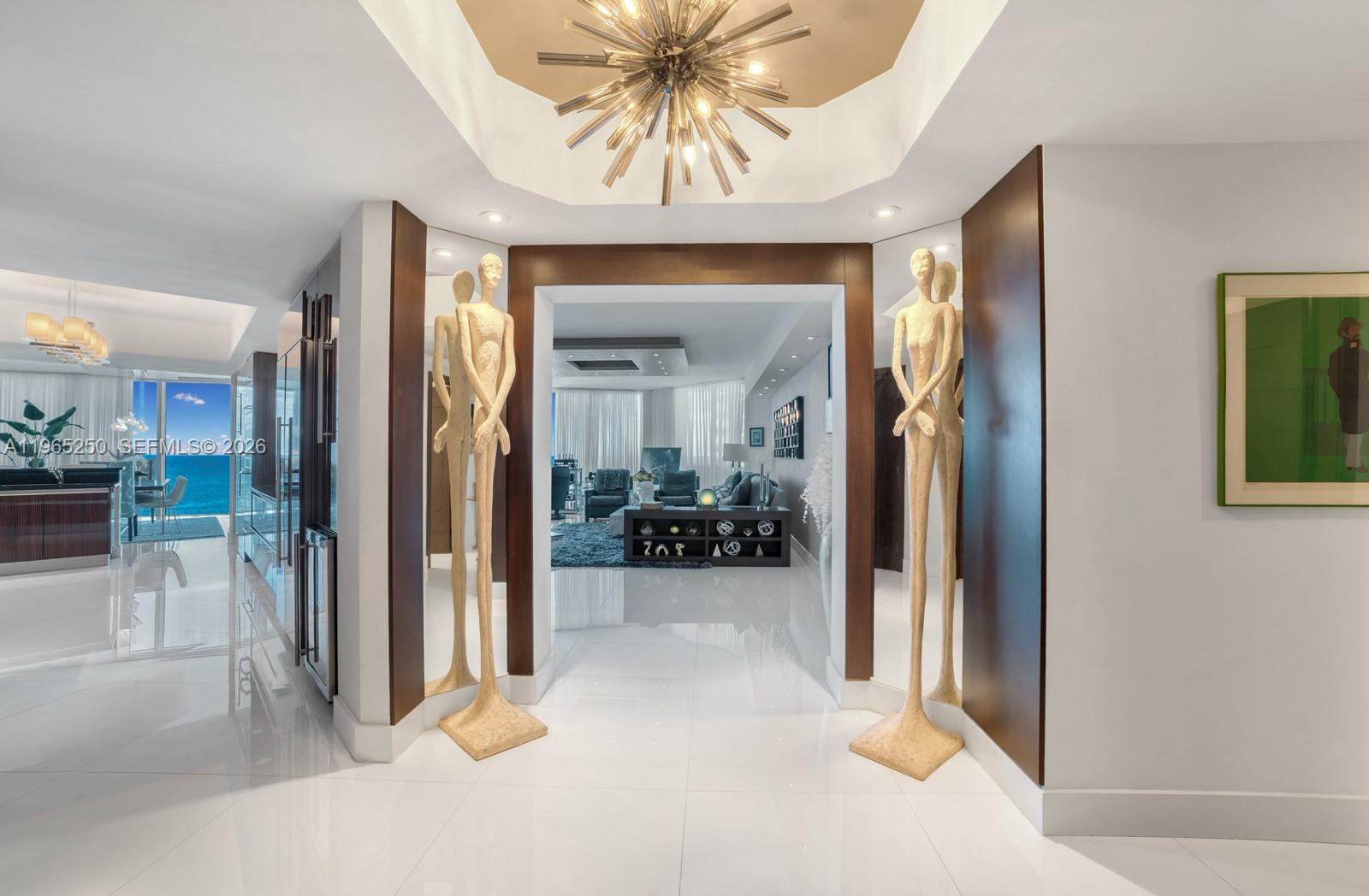 2711 HOLLYWOOD BEACH COND - Residential