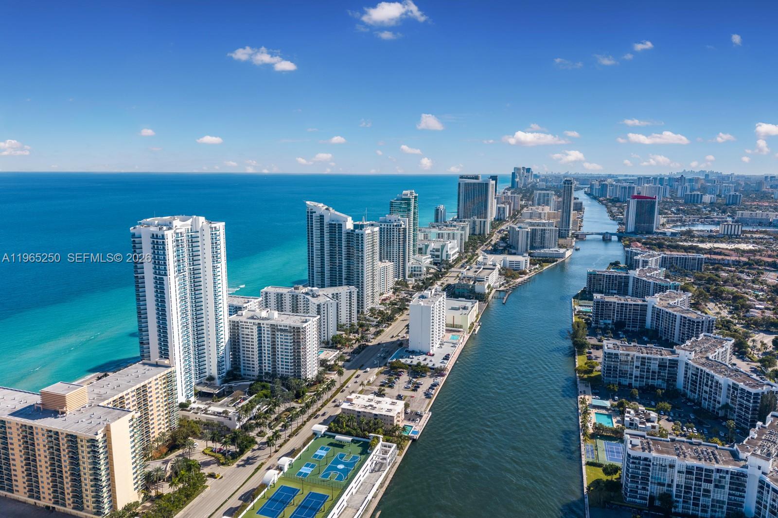 2711 HOLLYWOOD BEACH COND - Residential