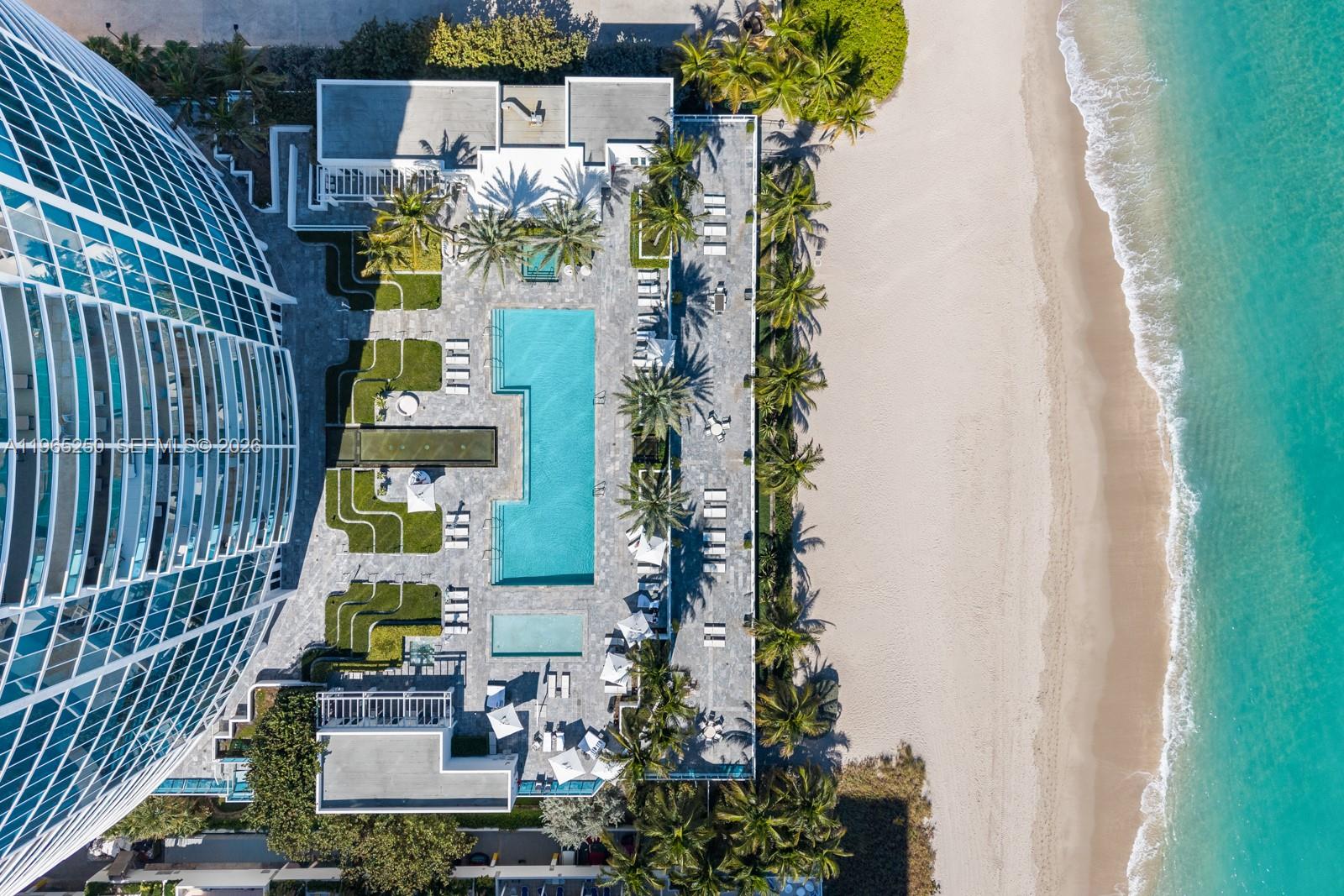 2711 HOLLYWOOD BEACH COND - Residential