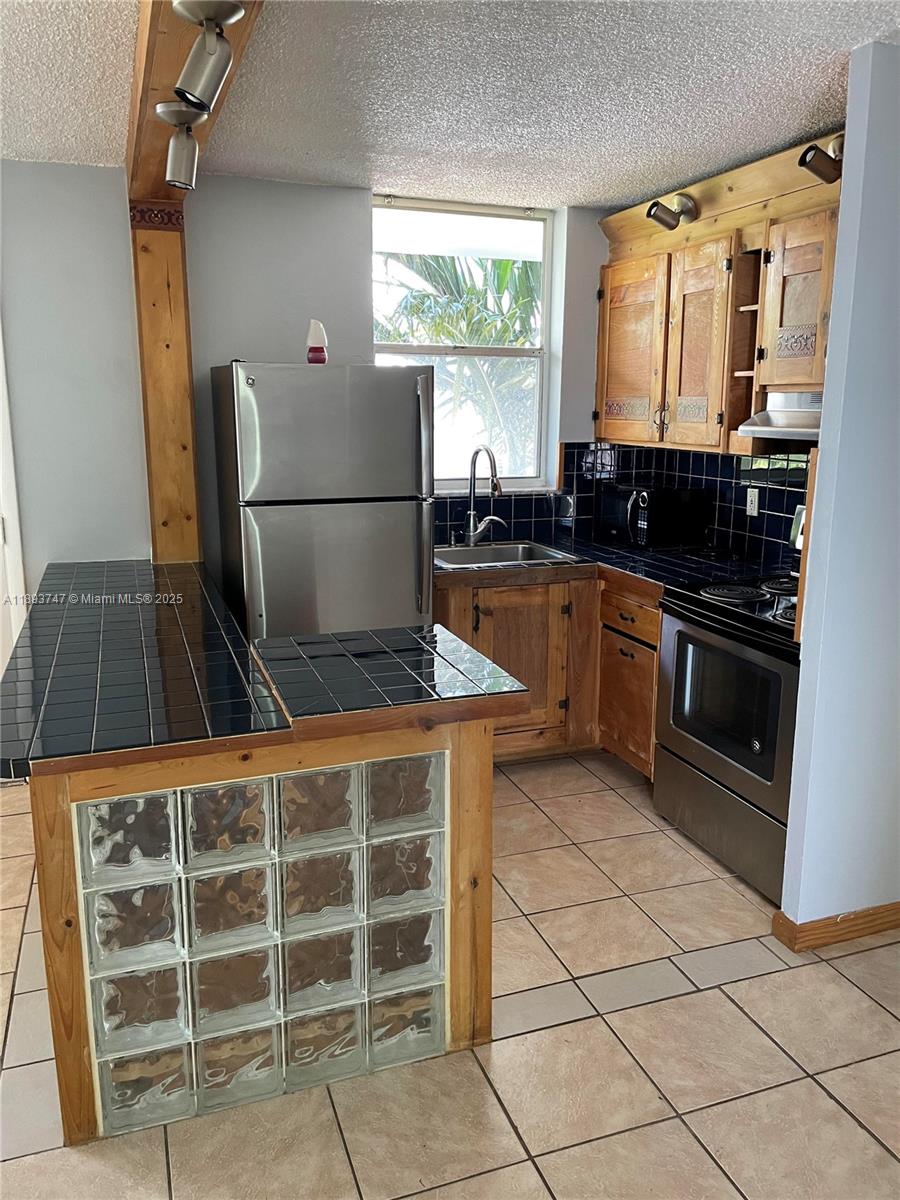 North Bay Villas Condo - Residential Lease