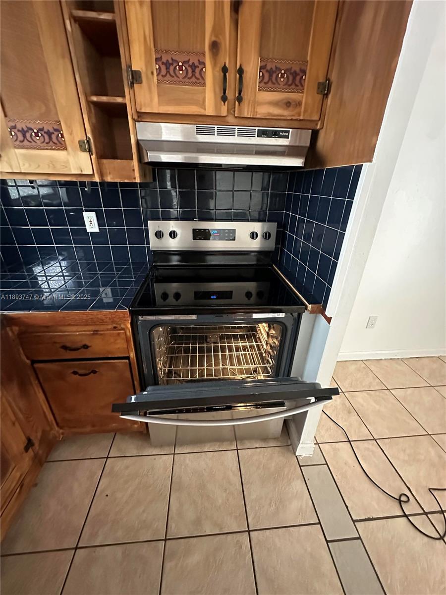 North Bay Villas Condo - Residential Lease