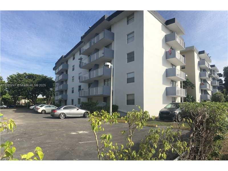 North Bay Villas Condo - Residential Lease