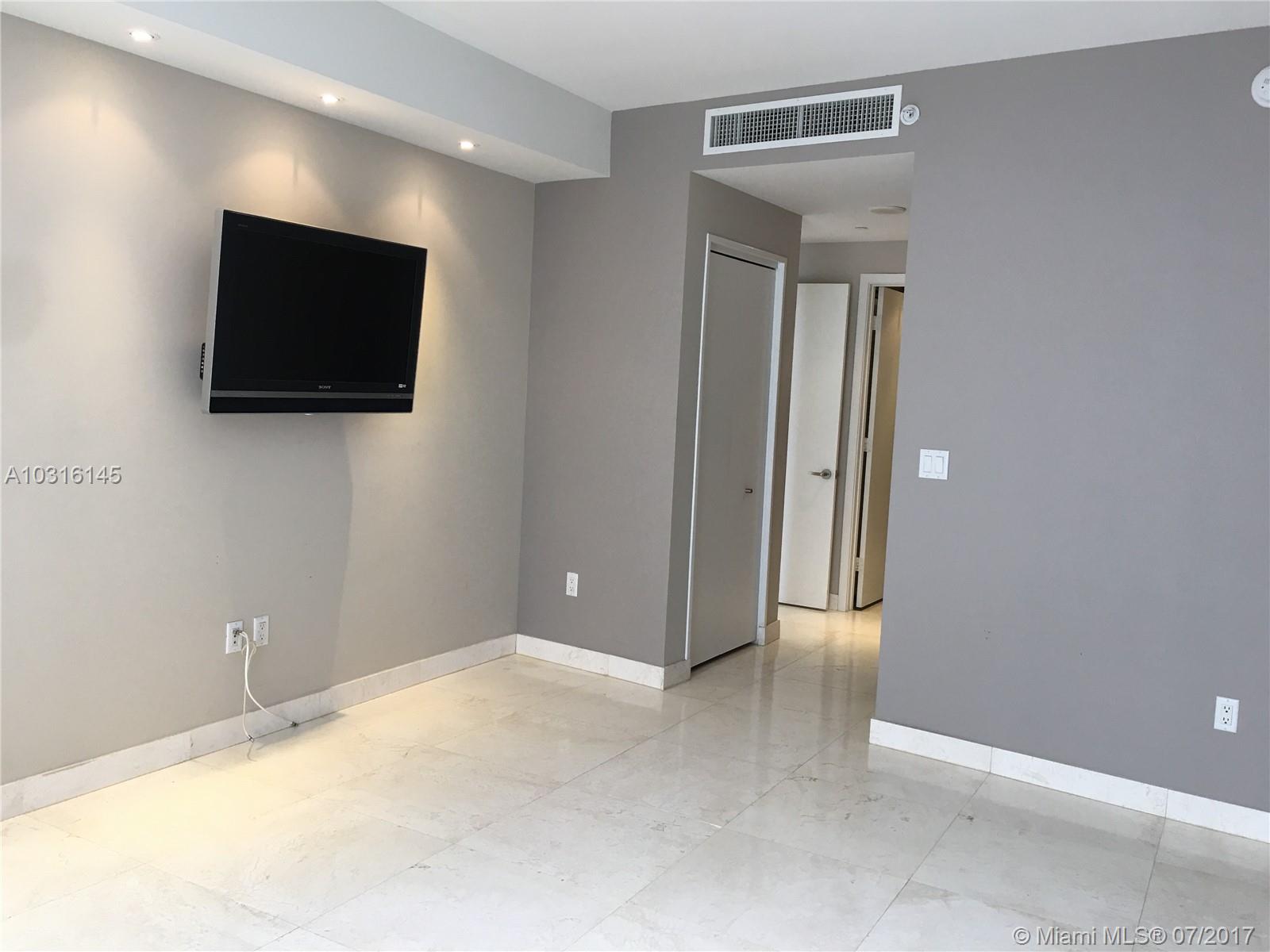 Carbonell Condo - Residential Lease