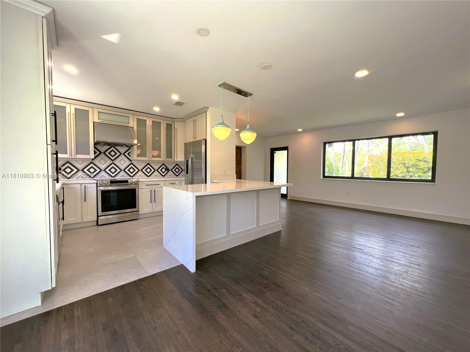 Rental Property at 6646 Sw 60th St, South Miami, Miami-Dade County, Florida - Bedrooms: 4 
Bathrooms: 3  - $5,500 MO.