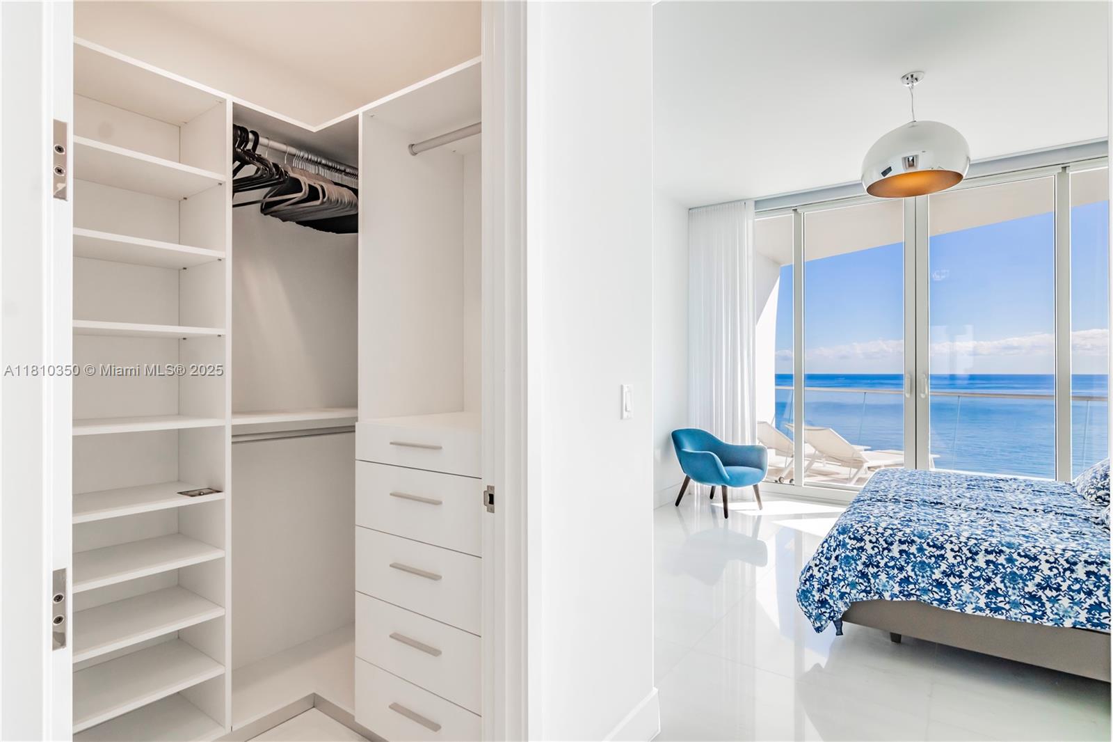 JADE SIGNATURE CONDO - Residential