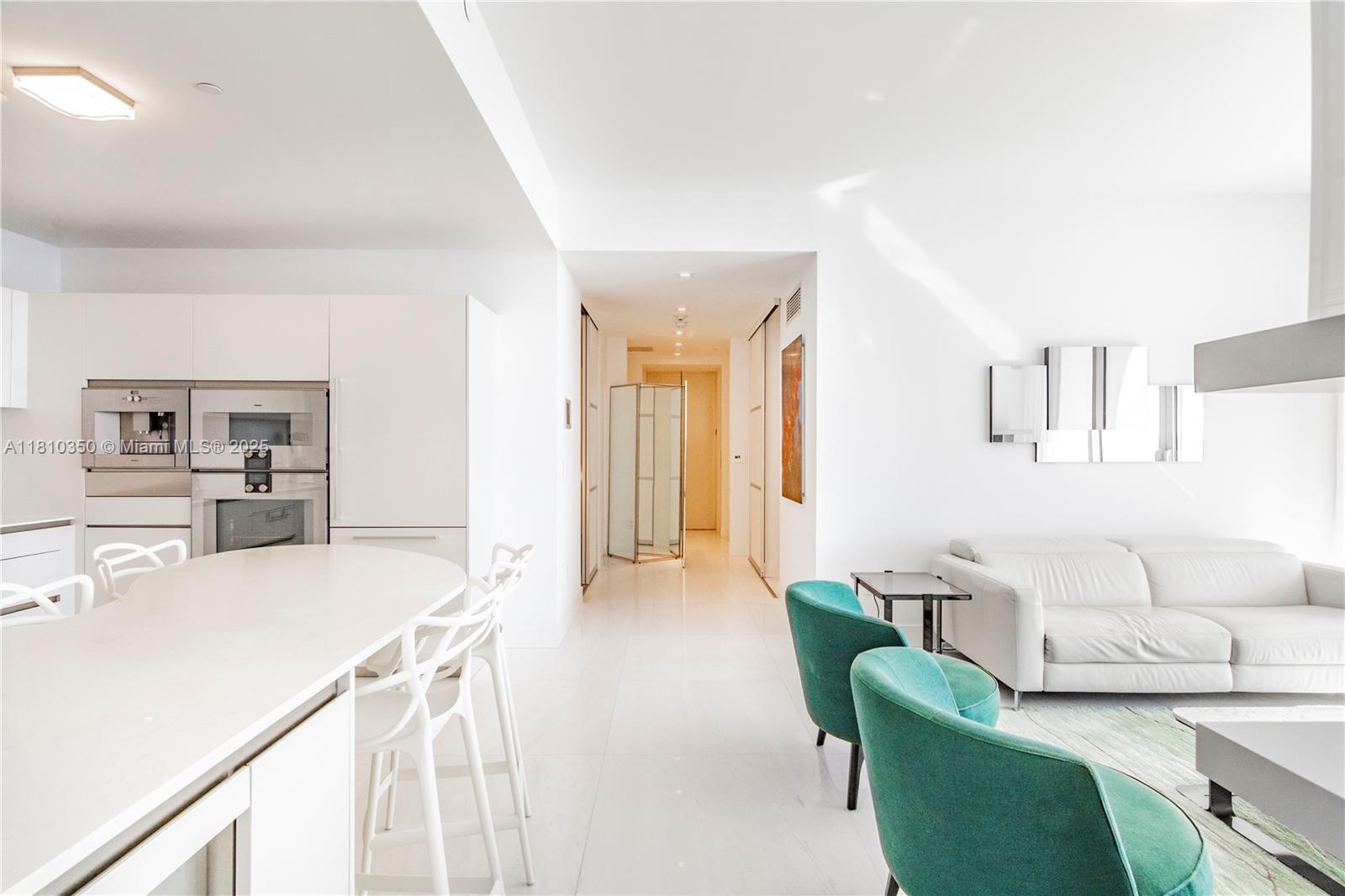 JADE SIGNATURE CONDO - Residential