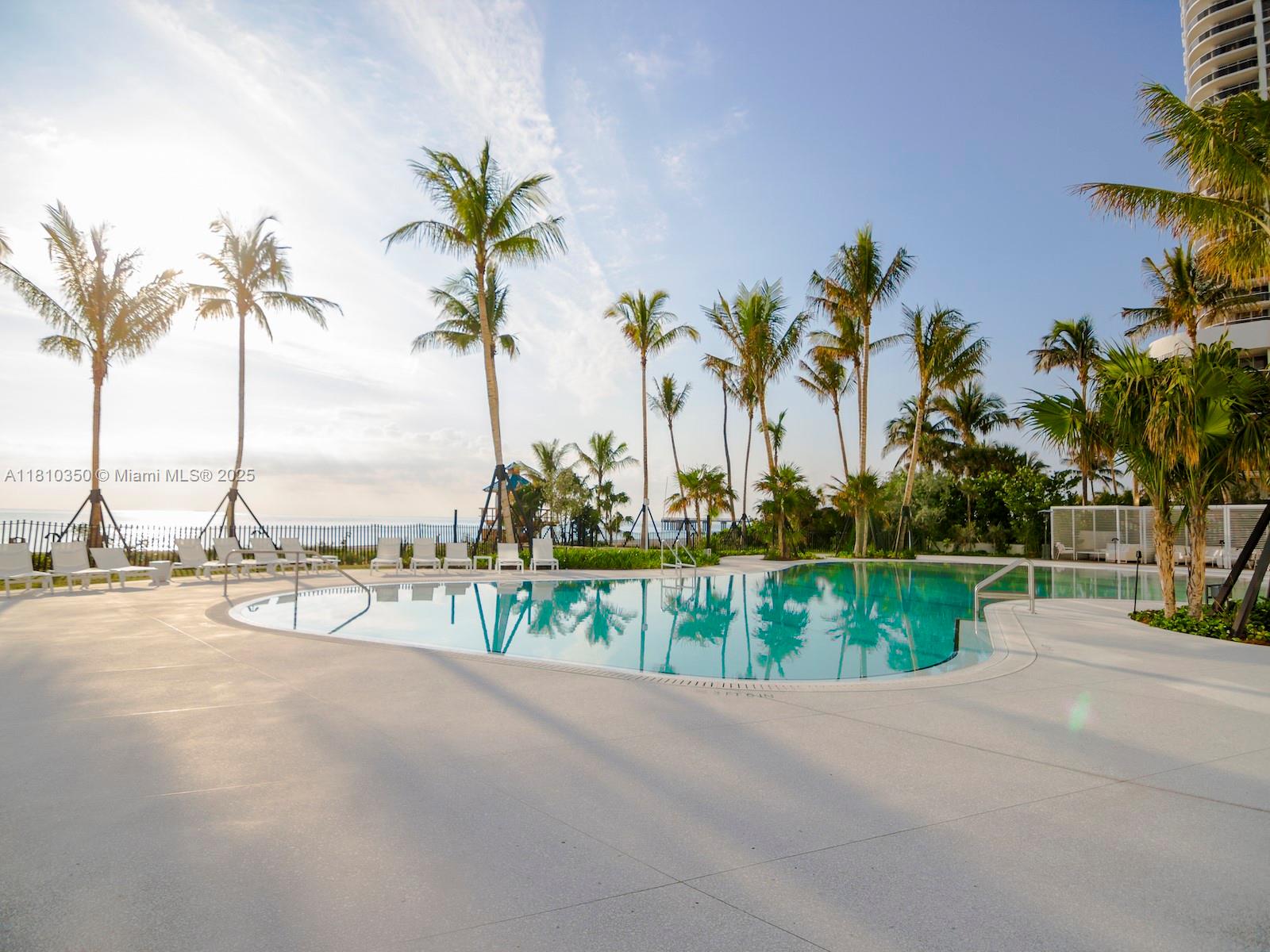 JADE SIGNATURE CONDO - Residential