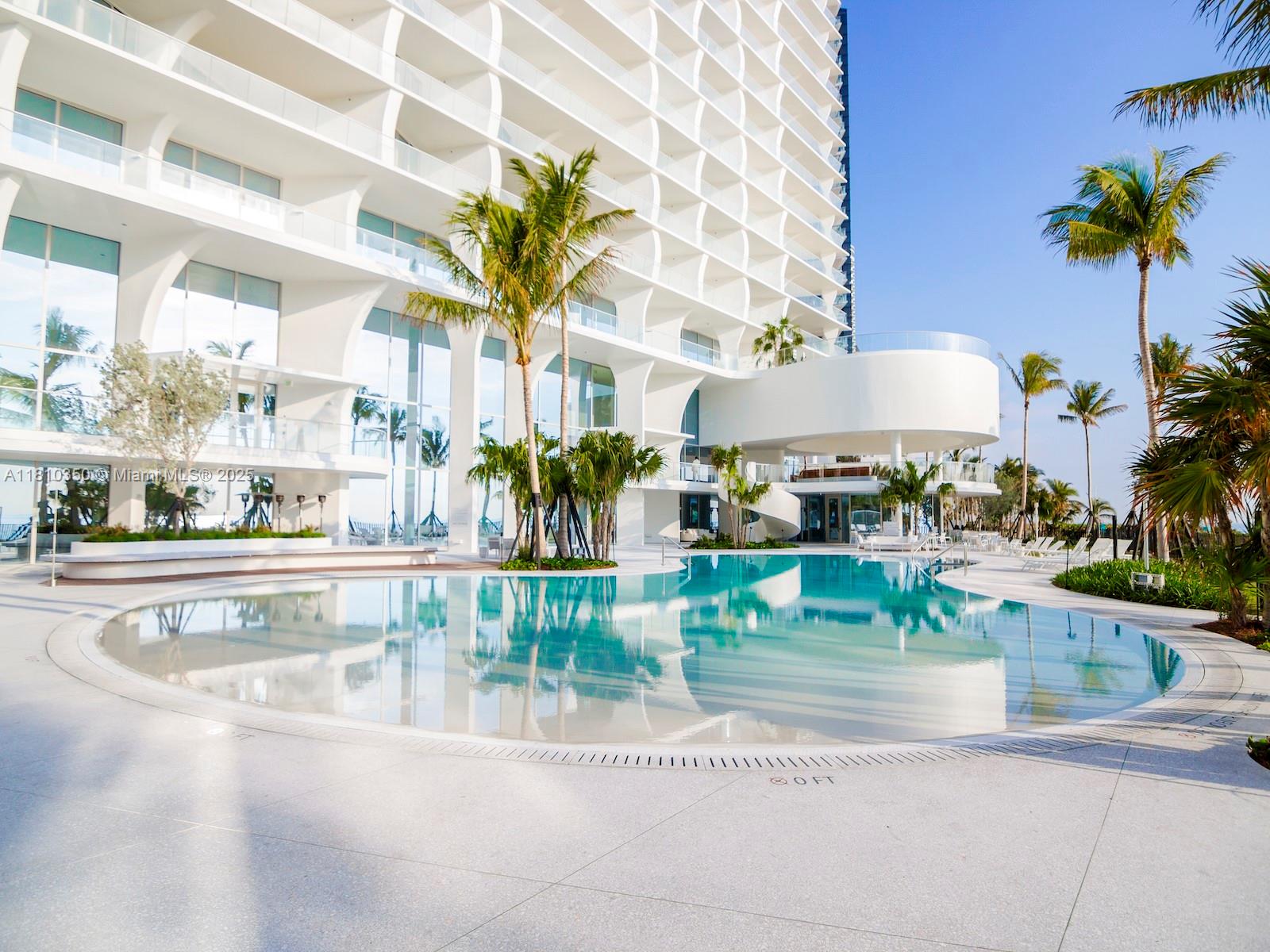 JADE SIGNATURE CONDO - Residential