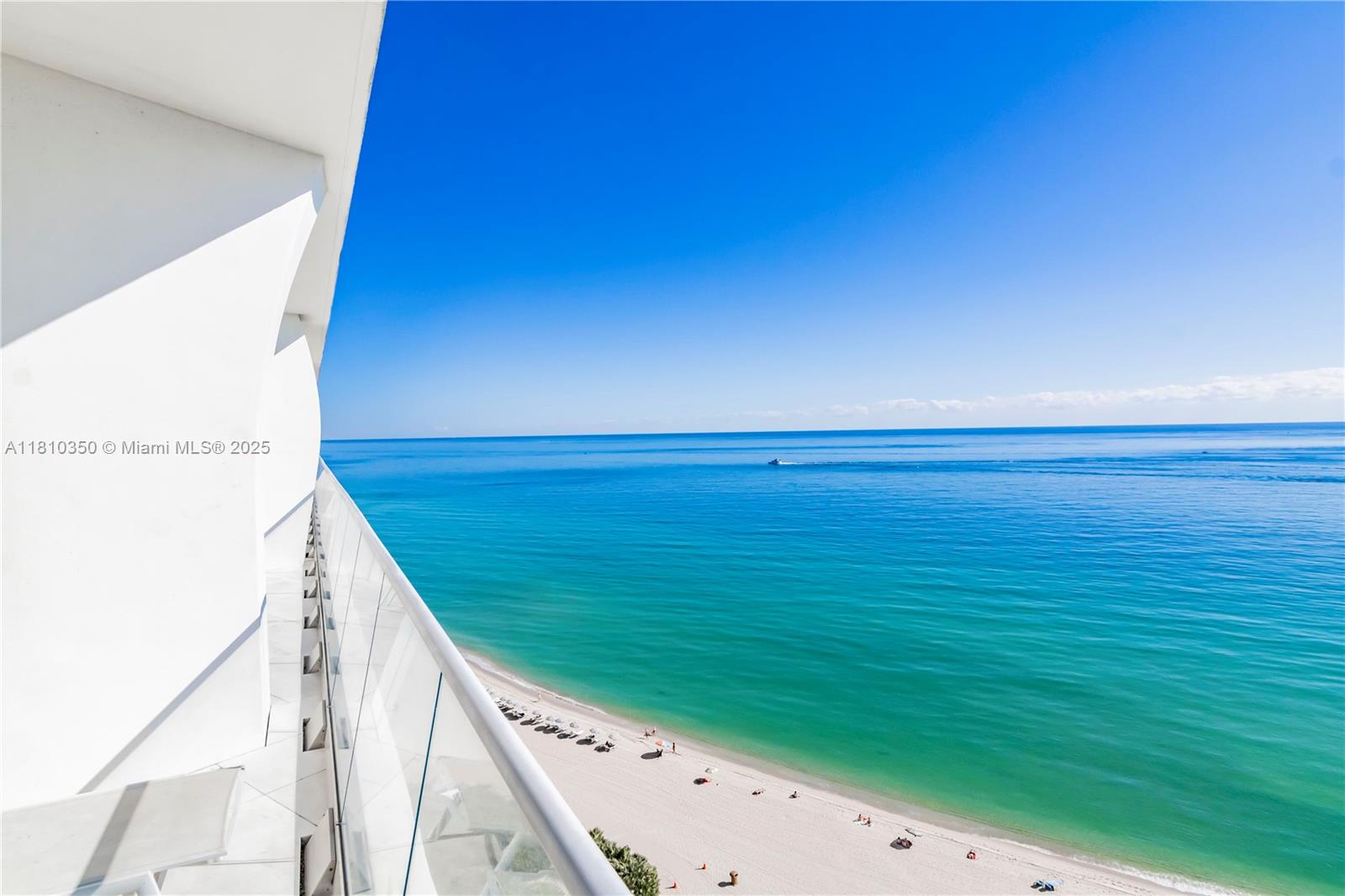 JADE SIGNATURE CONDO - Residential