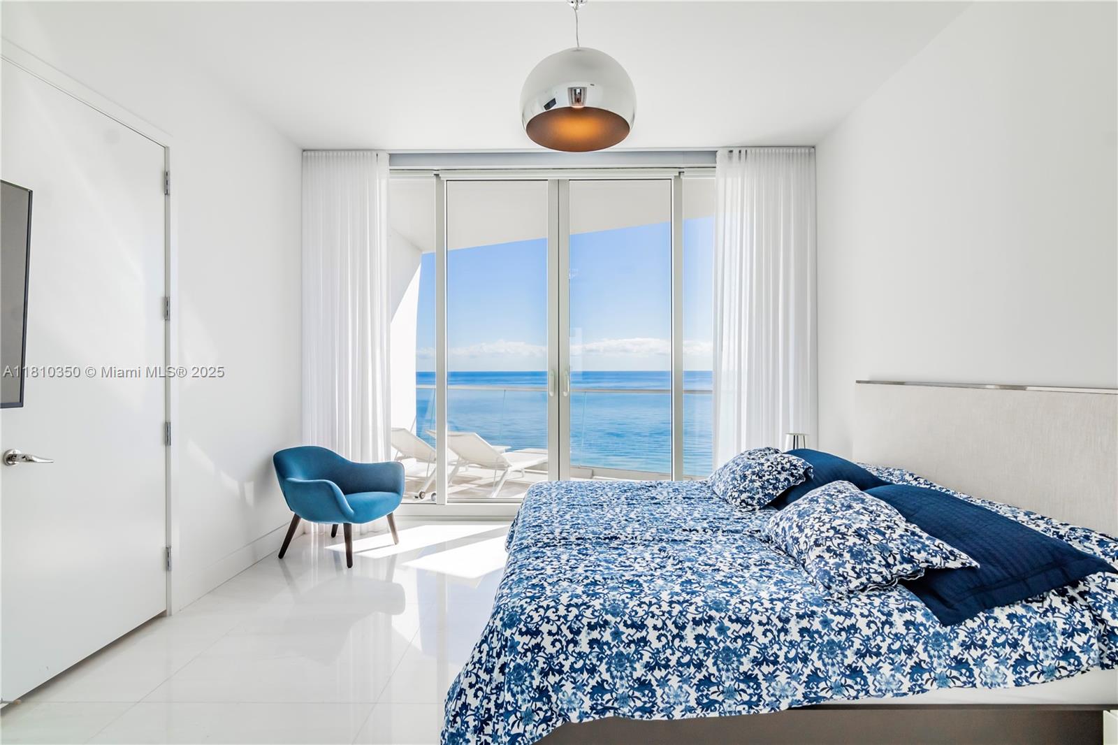 JADE SIGNATURE CONDO - Residential