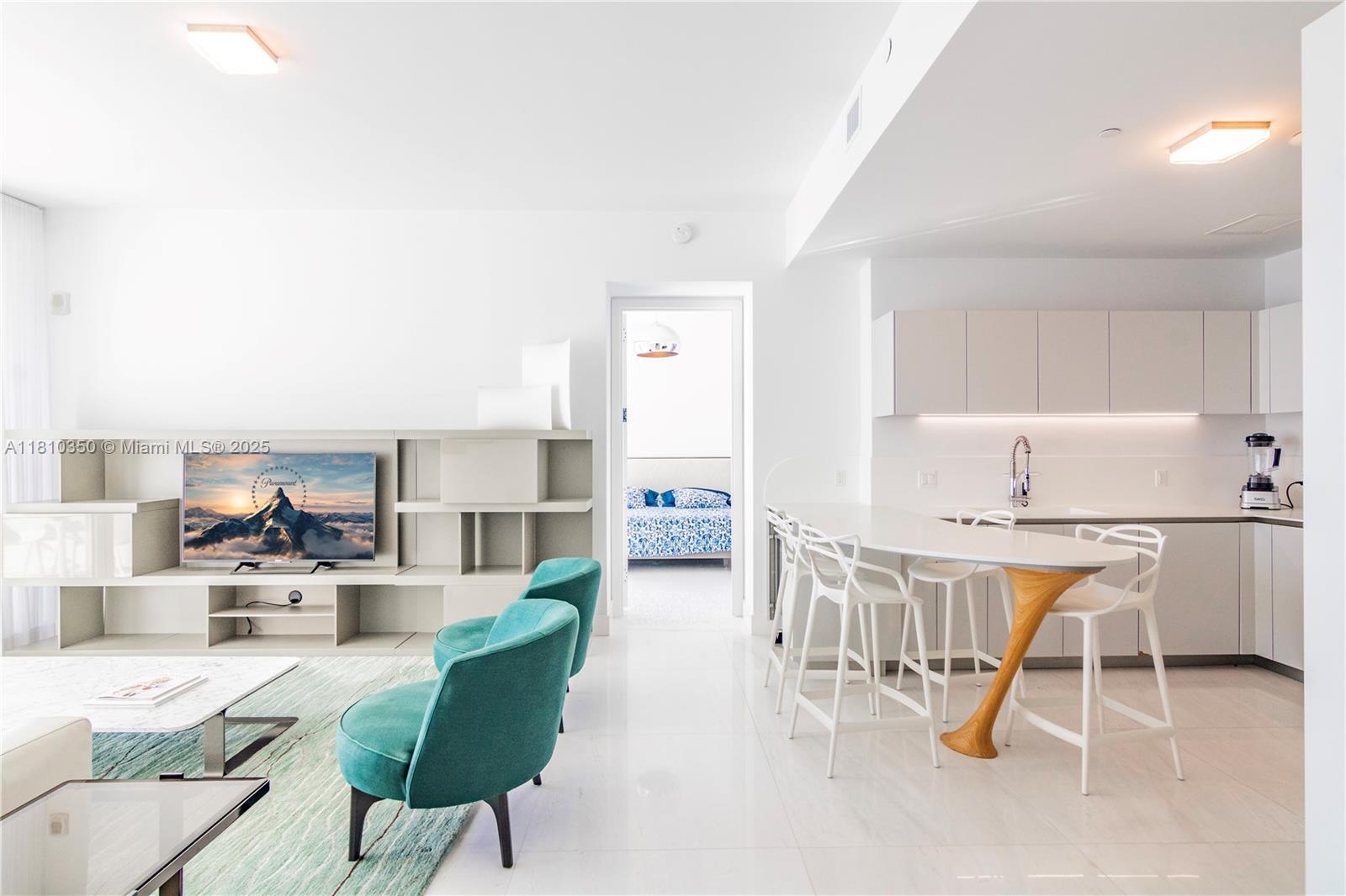 JADE SIGNATURE CONDO - Residential