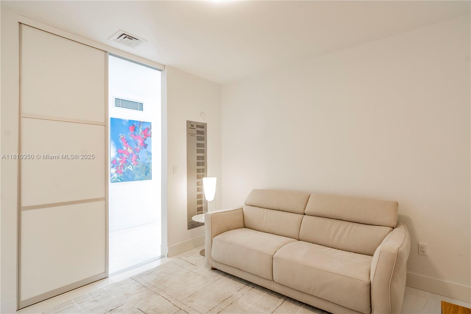 JADE SIGNATURE CONDO - Residential