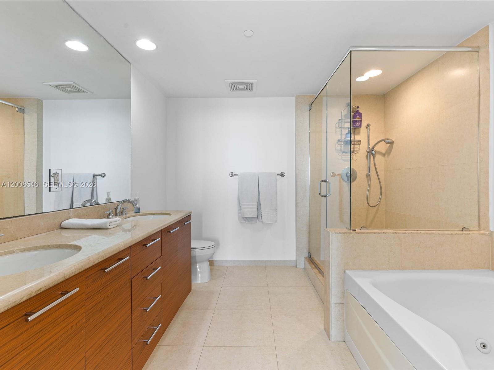 50 BISCAYNE CONDO - Residential