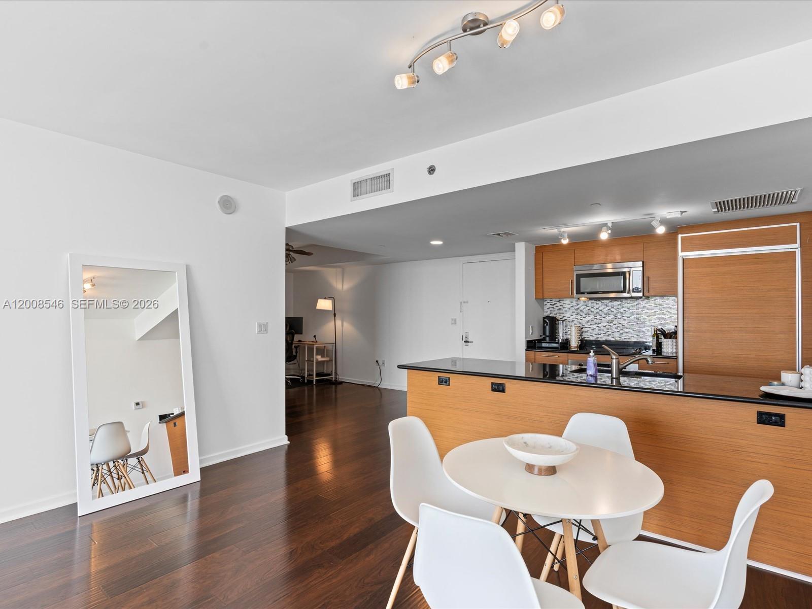 50 BISCAYNE CONDO - Residential