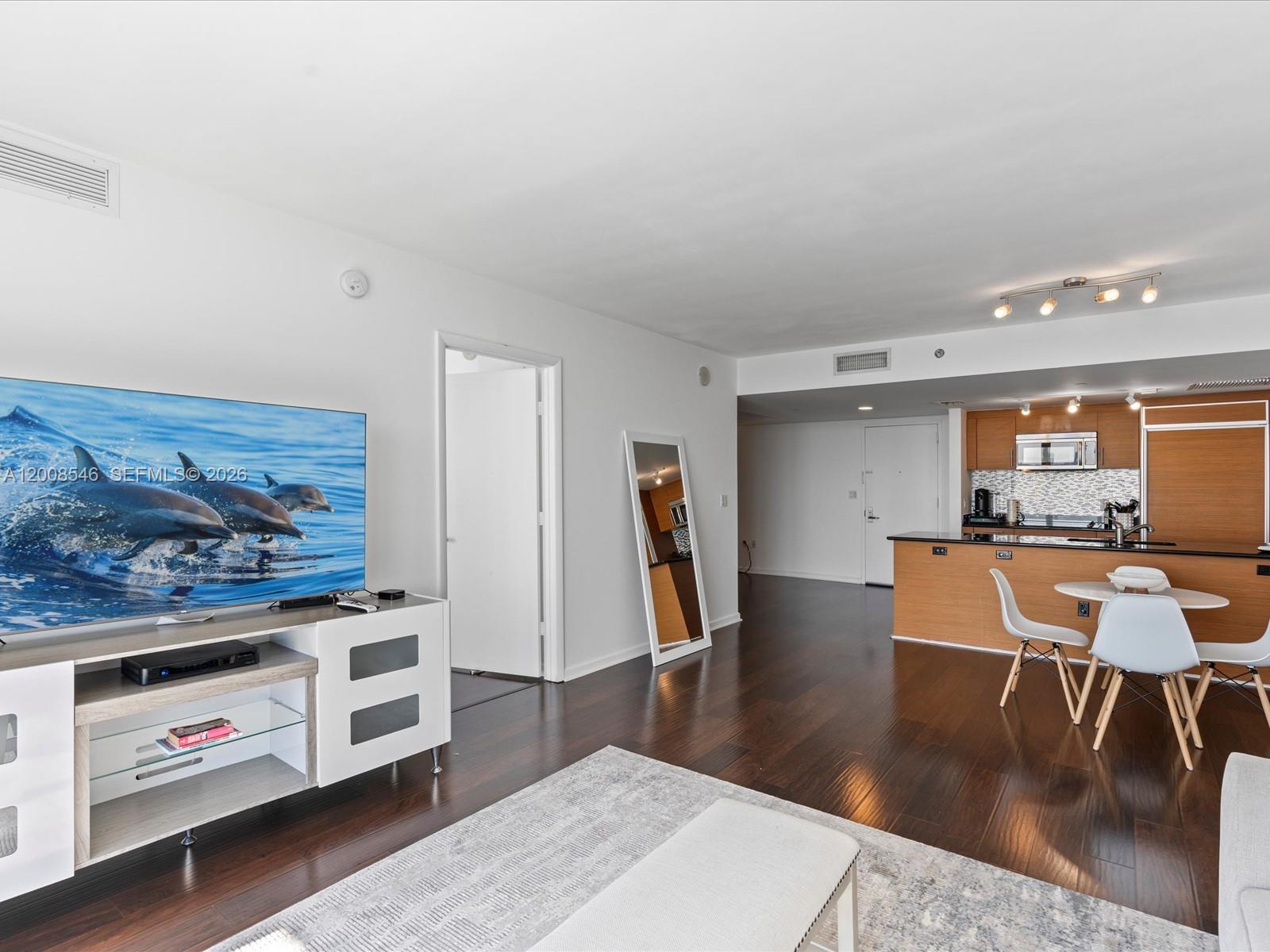 50 BISCAYNE CONDO - Residential