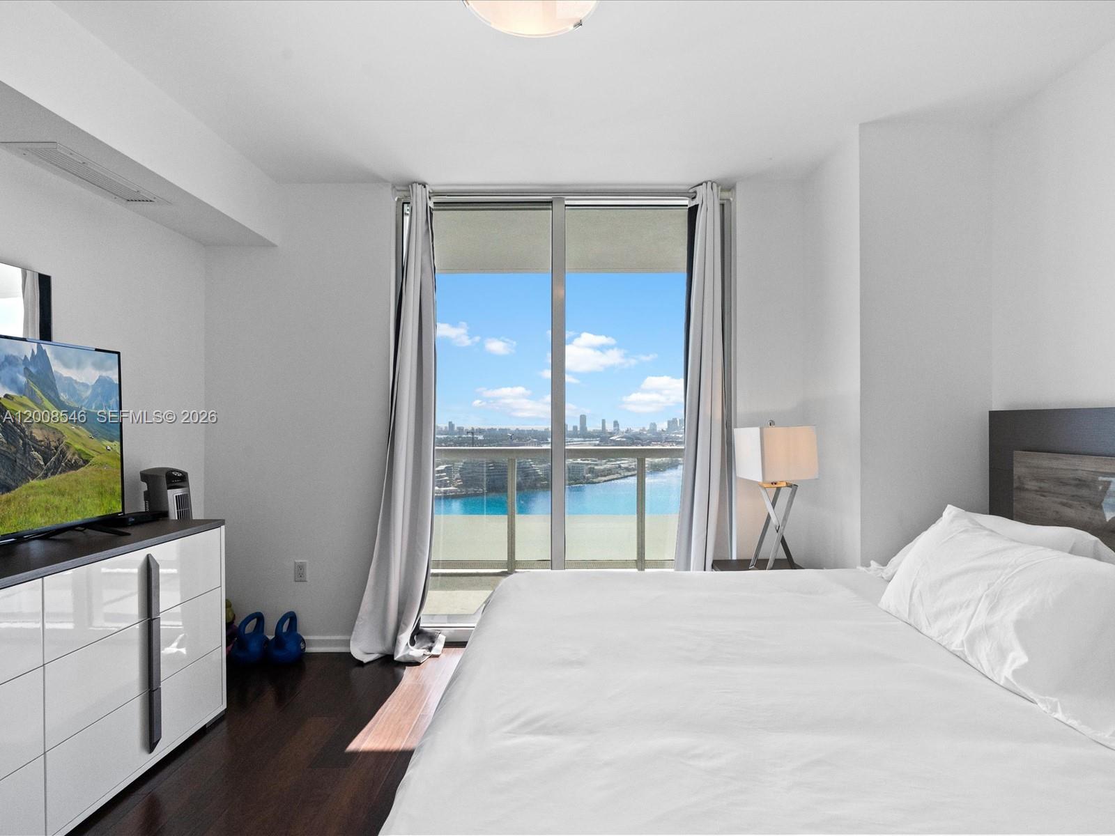 50 BISCAYNE CONDO - Residential
