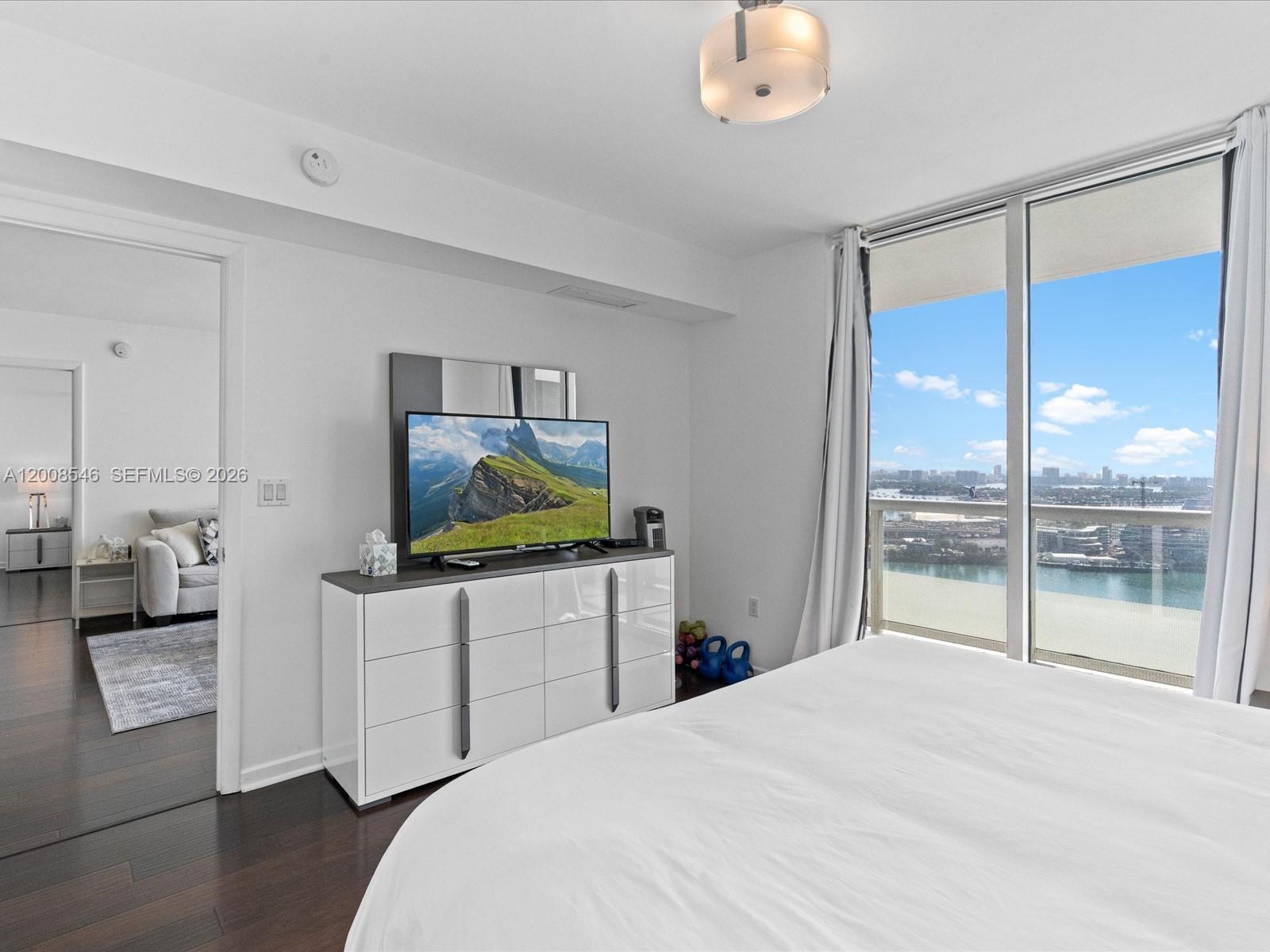 50 BISCAYNE CONDO - Residential