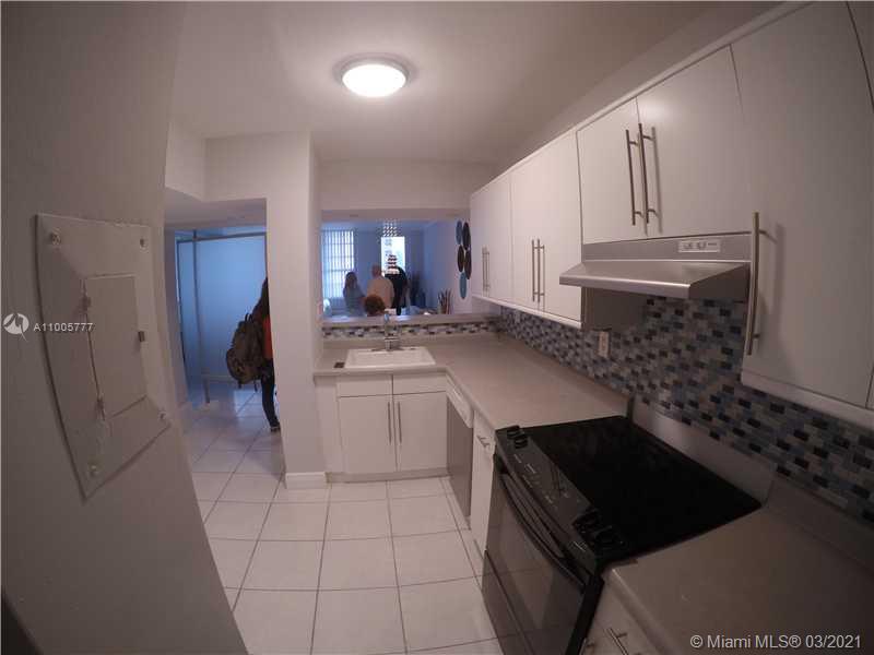 THE DECOPLAGE CONDO - Residential Lease