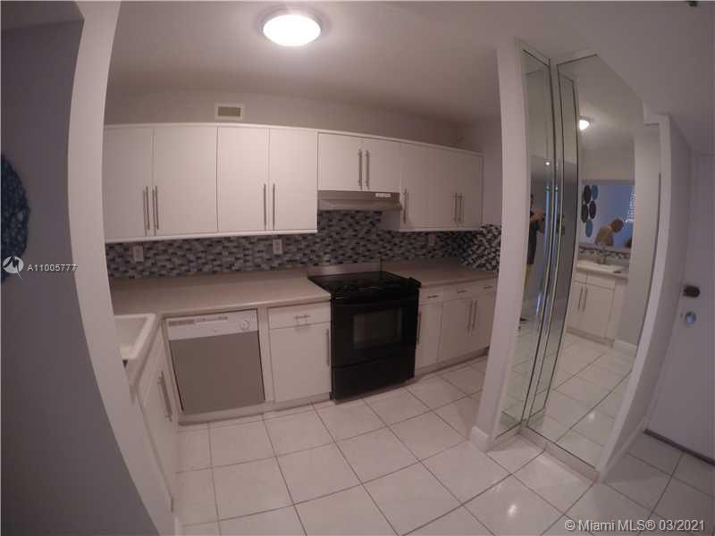 THE DECOPLAGE CONDO - Residential Lease